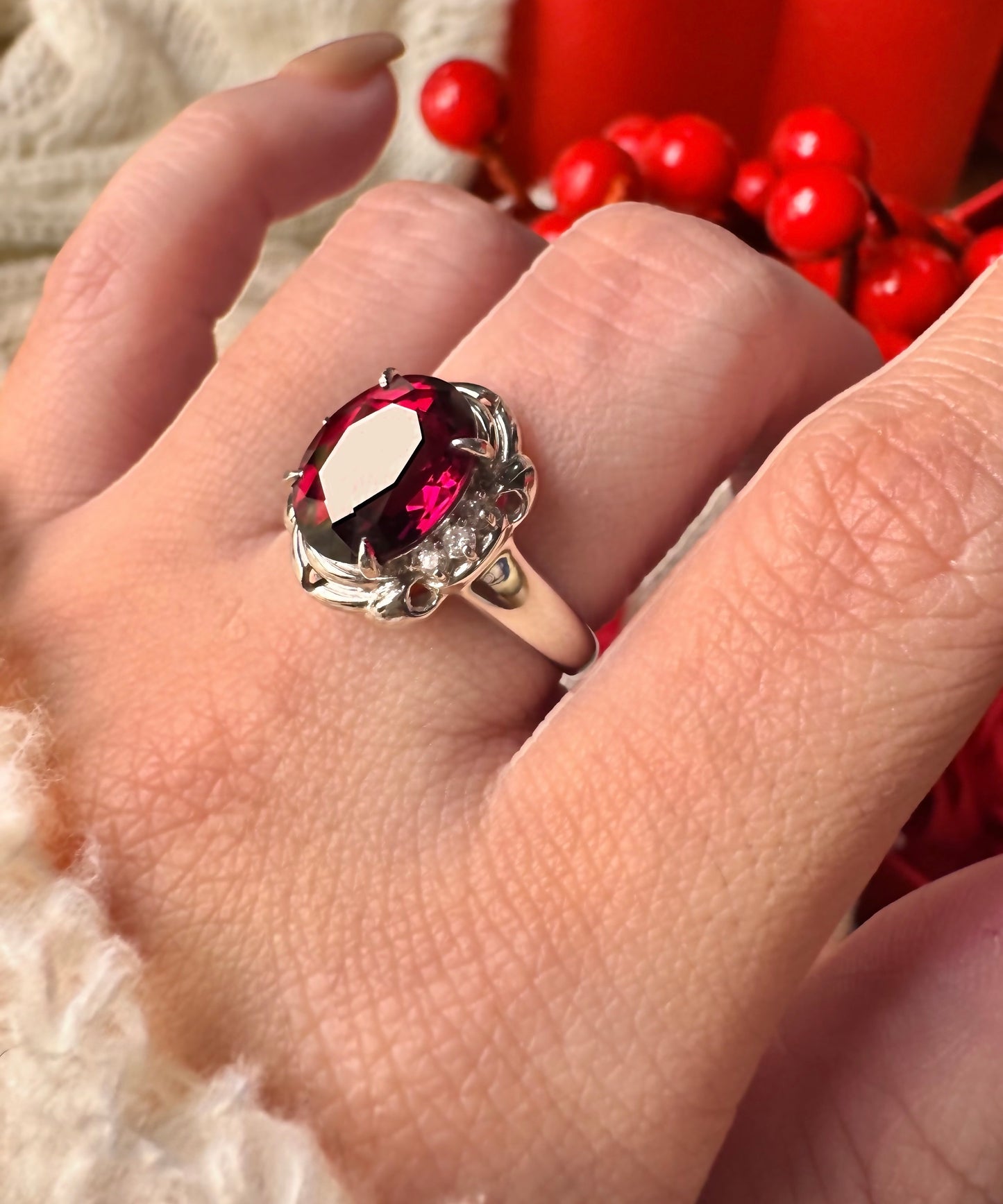 Garnet ring with Natural Diamonds