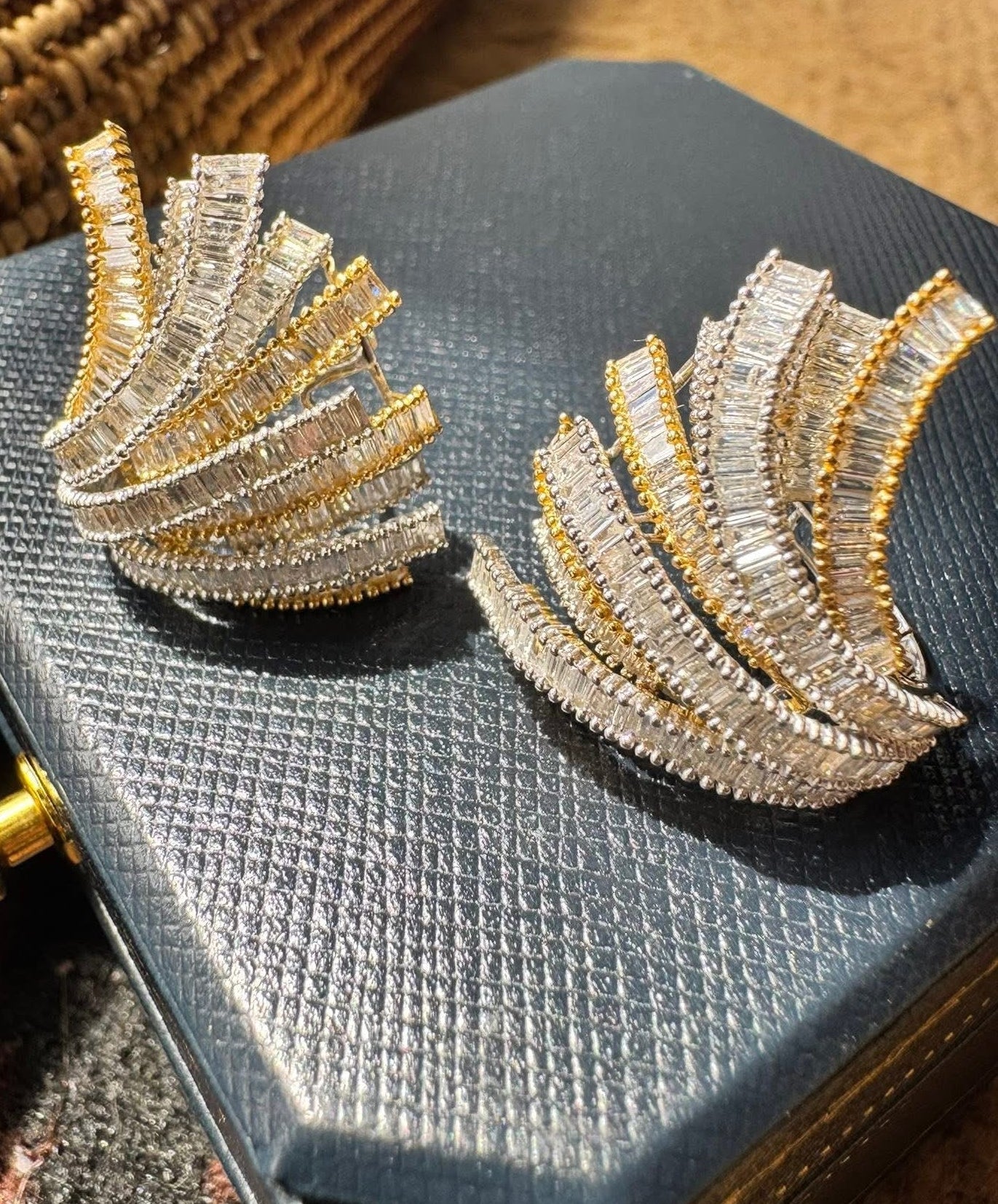 Peacock Baguettes Dia Earrings