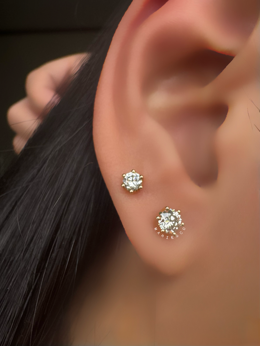 1carat VVs1 natural diamond earrings