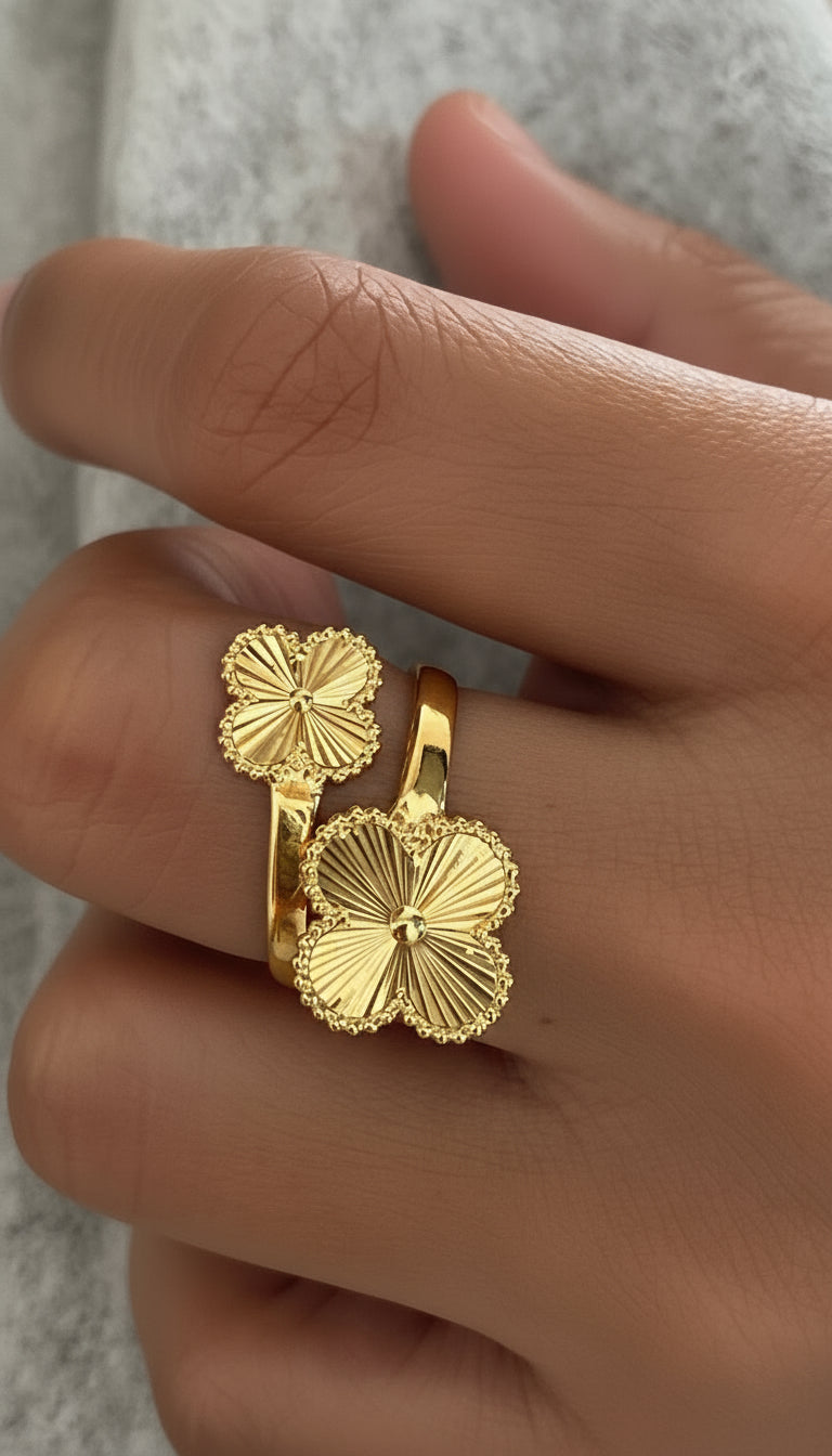 Double Clover Ring
