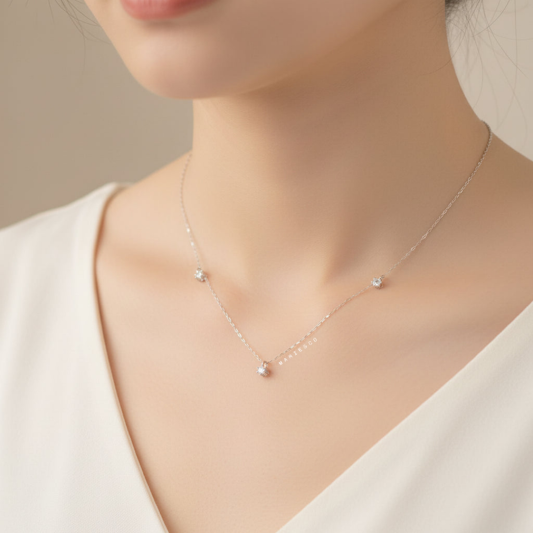 Station necklace 3 stone