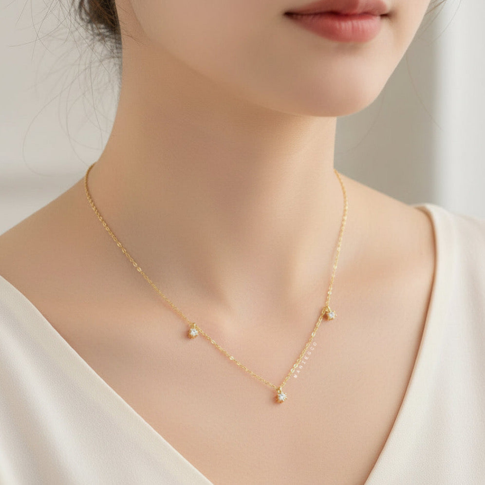 Station necklace 3 stone