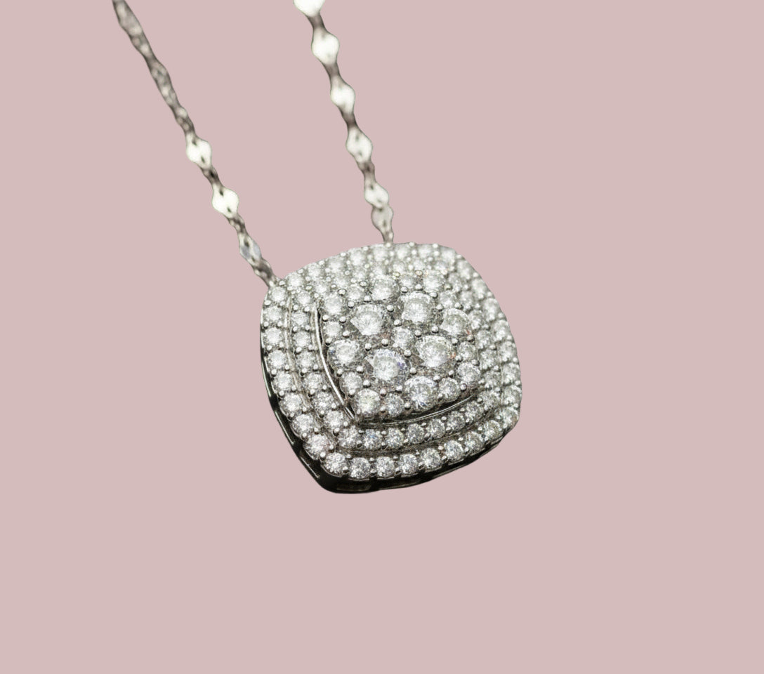 Table Necklace